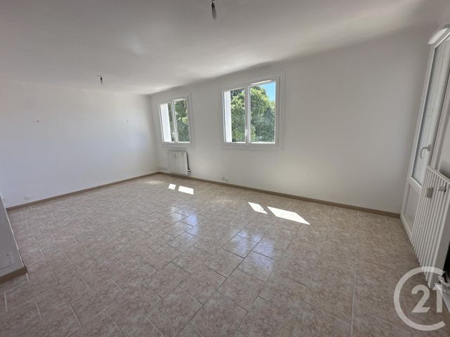 Appartement F4 &agrave; vendre - 4 pi&egrave;ces - 68 m2 - La Valette Du Var - 83 - PROVENCE-ALPES-COTE-D-AZUR