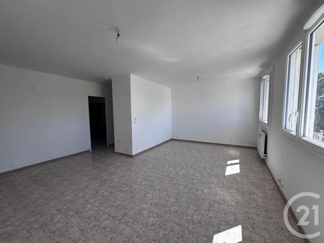 Appartement F4 &agrave; vendre - 4 pi&egrave;ces - 68 m2 - La Valette Du Var - 83 - PROVENCE-ALPES-COTE-D-AZUR