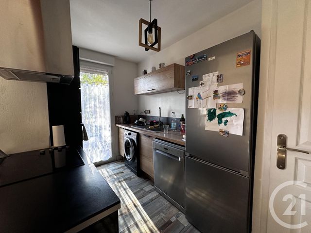 Appartement F2 à vendre - 2 pièces - 42,11 m2 - Hyeres - 83 - PROVENCE-ALPES-COTE-D-AZUR