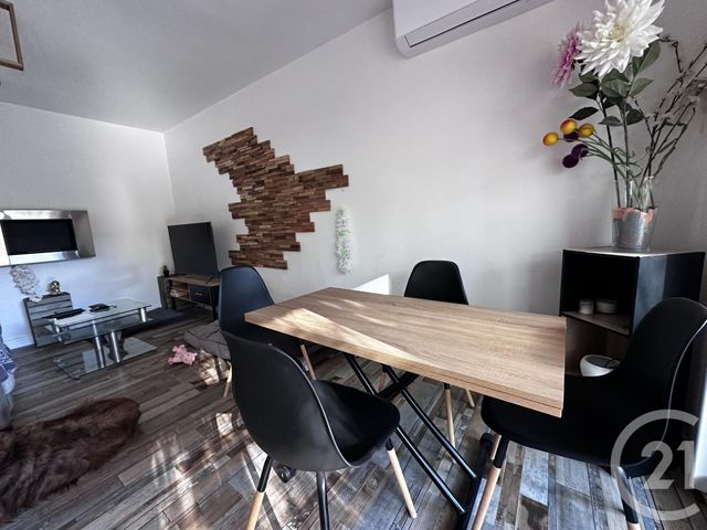 Appartement F2 à vendre - 2 pièces - 42,11 m2 - Hyeres - 83 - PROVENCE-ALPES-COTE-D-AZUR