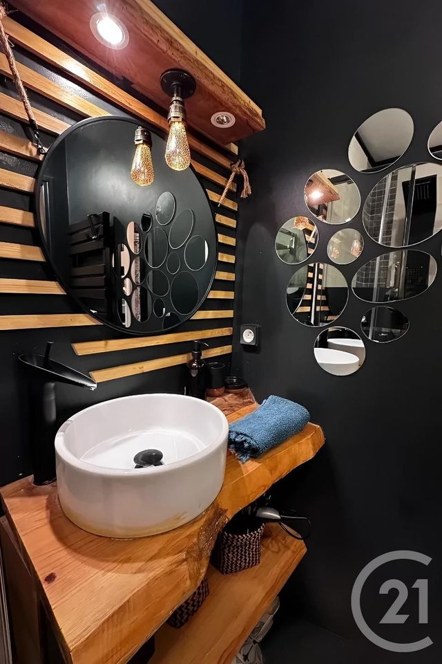 Appartement F1 bis &agrave; vendre - 2 pi&egrave;ces - 26 m2 - 83 - PROVENCE-ALPES-COTE-D-AZUR