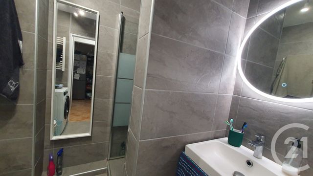 Appartement F1 bis à vendre - 2 pièces - 34,43 m2 - La Valette Du Var - 83 - PROVENCE-ALPES-COTE-D-AZUR