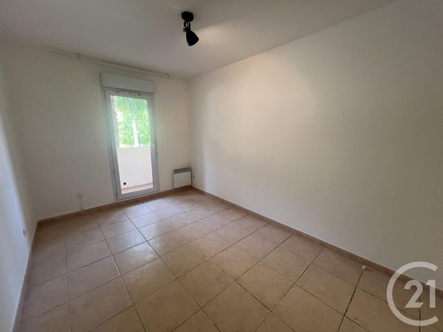 Appartement F4 à vendre - 4 pièces - 92,39 m2 - Hyeres - 83 - PROVENCE-ALPES-COTE-D-AZUR