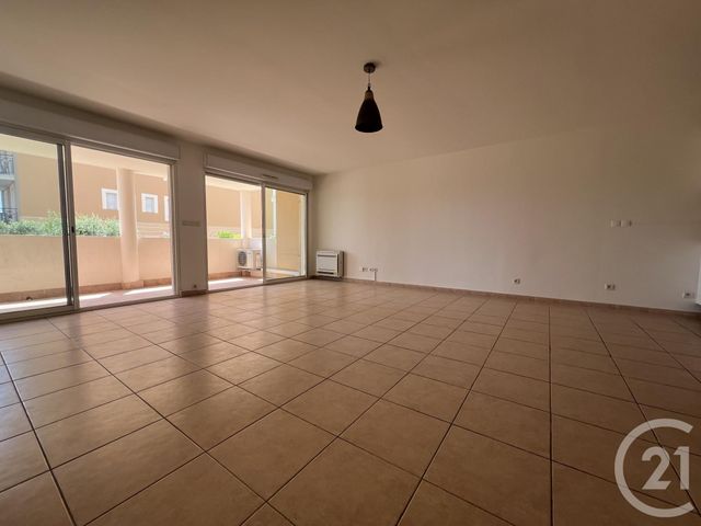 Appartement F4 à vendre - 4 pièces - 92,39 m2 - Hyeres - 83 - PROVENCE-ALPES-COTE-D-AZUR