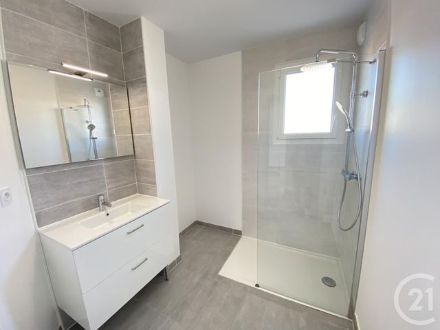 Appartement F2 &agrave; louer - 2 pi&egrave;ces - 39,12 m2 - La Garde - 83 - PROVENCE-ALPES-COTE-D-AZUR