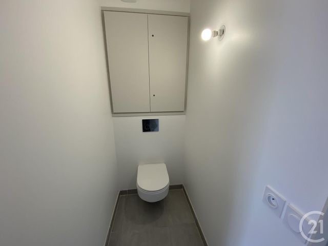 Appartement F2 &agrave; louer - 2 pi&egrave;ces - 39,12 m2 - La Garde - 83 - PROVENCE-ALPES-COTE-D-AZUR