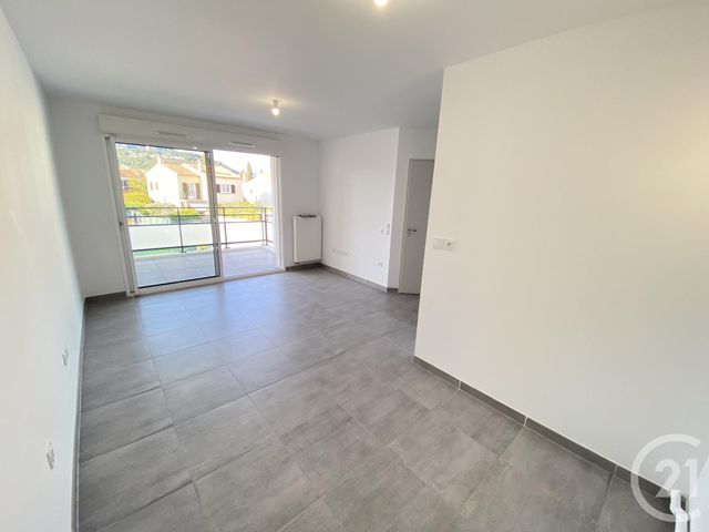 Appartement F2 &agrave; louer - 2 pi&egrave;ces - 39,12 m2 - La Garde - 83 - PROVENCE-ALPES-COTE-D-AZUR