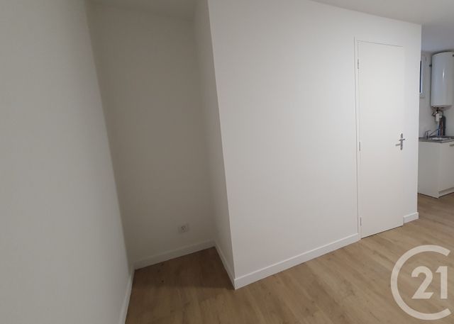 Appartement F1 &agrave; vendre - 1 pi&egrave;ce - 15 m2 - Le Pradet - 83 - PROVENCE-ALPES-COTE-D-AZUR