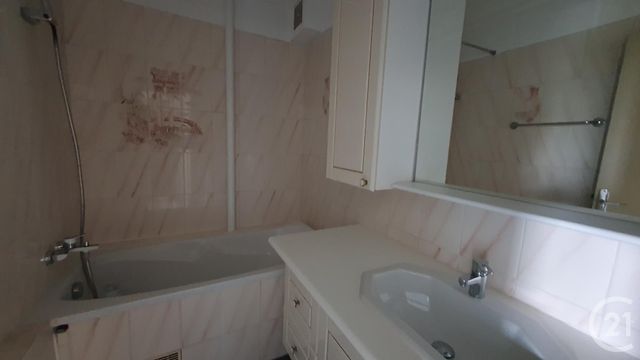 Appartement F4 &agrave; vendre - 4 pi&egrave;ces - 71,29 m2 - Le Pradet - 83 - PROVENCE-ALPES-COTE-D-AZUR