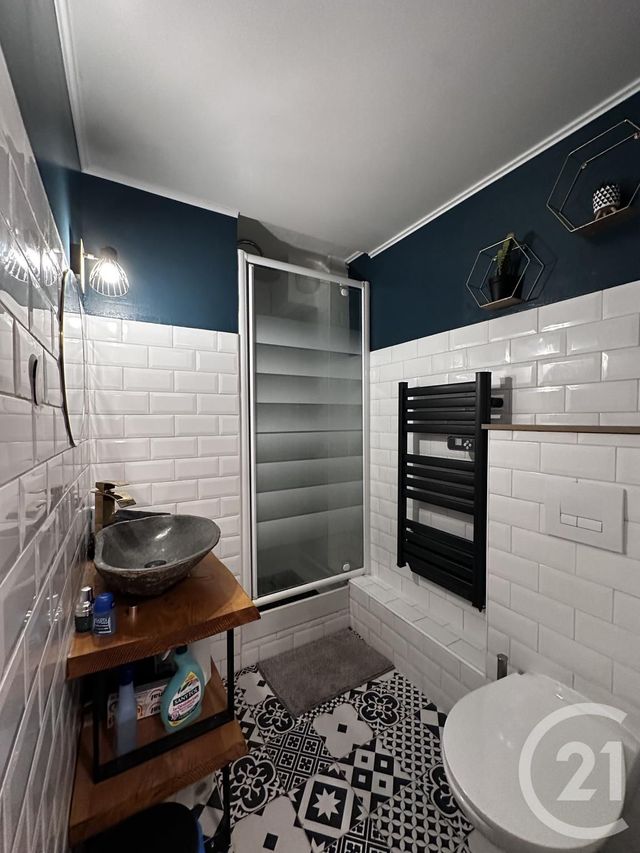 Appartement &agrave; vendre - 2 pi&egrave;ces - 25,54 m2 - Carqueiranne - 83 - PROVENCE-ALPES-COTE-D-AZUR