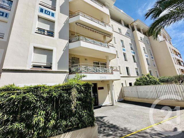 Appartement F2 &agrave; vendre - 2 pi&egrave;ces - 51 m2 - Hyeres - 83 - PROVENCE-ALPES-COTE-D-AZUR
