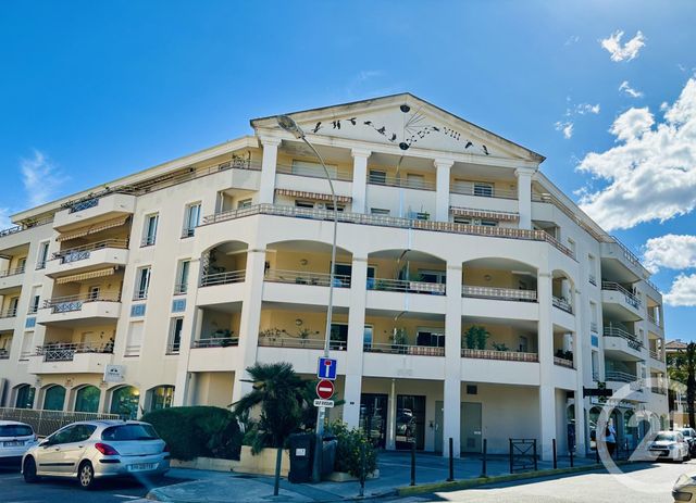 Appartement F2 &agrave; vendre - 2 pi&egrave;ces - 51 m2 - Hyeres - 83 - PROVENCE-ALPES-COTE-D-AZUR