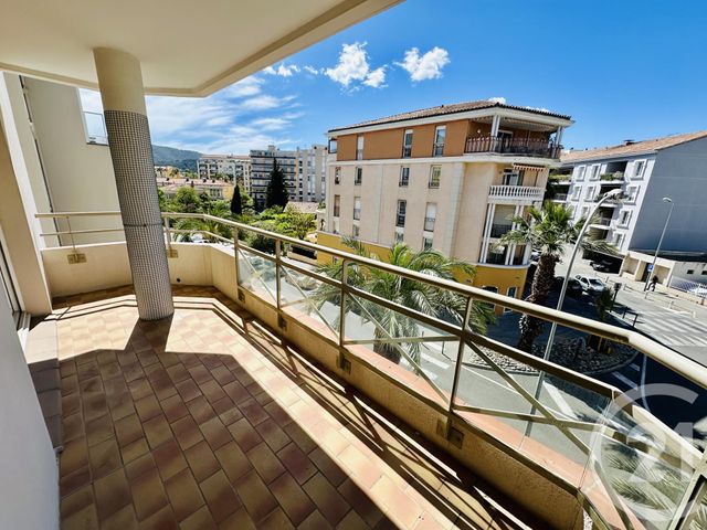 Appartement F2 &agrave; vendre - 2 pi&egrave;ces - 51 m2 - Hyeres - 83 - PROVENCE-ALPES-COTE-D-AZUR