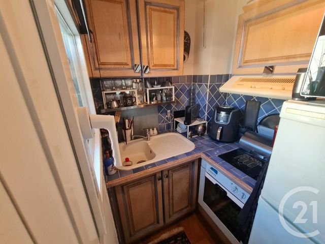 Appartement F1 &agrave; vendre - 1 pi&egrave;ce - 28,22 m2 - Carqueiranne - 83 - PROVENCE-ALPES-COTE-D-AZUR