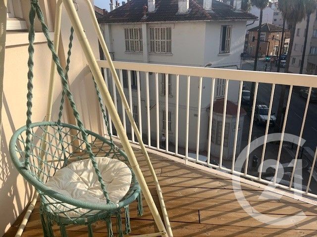 Appartement F5 &agrave; vendre - 5 pi&egrave;ces - 106,70 m2 - Hyeres - 83 - PROVENCE-ALPES-COTE-D-AZUR