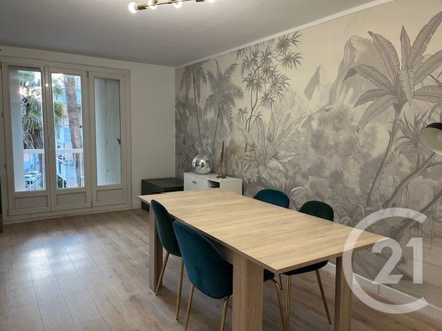 Appartement F5 &agrave; vendre - 5 pi&egrave;ces - 106,70 m2 - Hyeres - 83 - PROVENCE-ALPES-COTE-D-AZUR