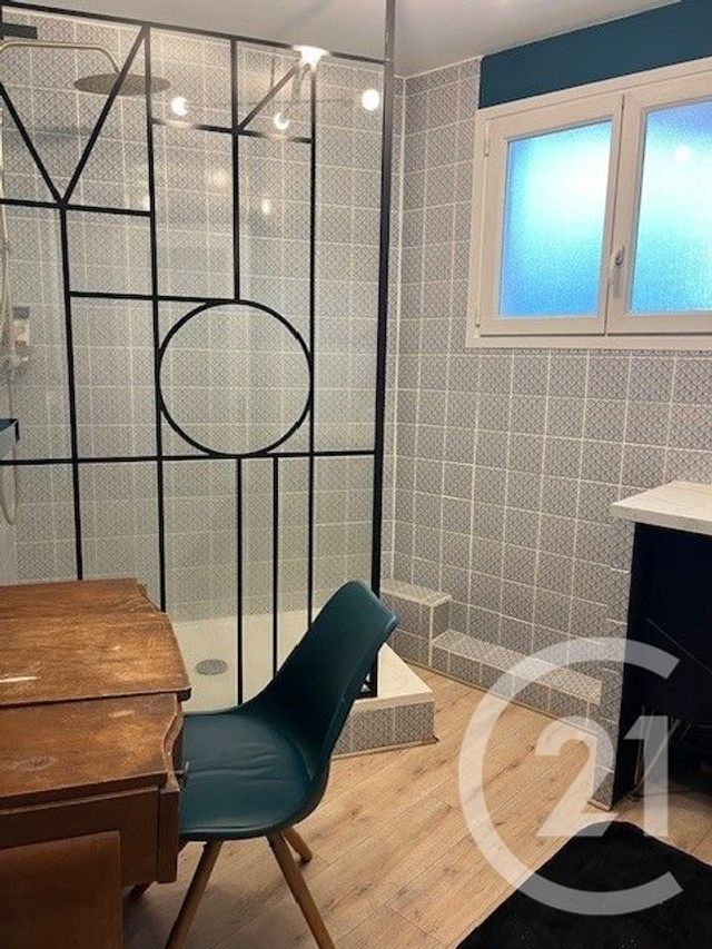 Appartement F5 &agrave; vendre - 5 pi&egrave;ces - 106,70 m2 - Hyeres - 83 - PROVENCE-ALPES-COTE-D-AZUR