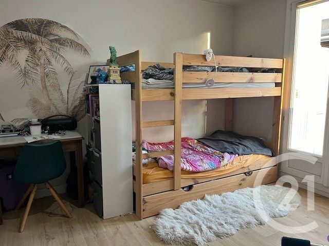 Appartement F5 &agrave; vendre - 5 pi&egrave;ces - 106,70 m2 - Hyeres - 83 - PROVENCE-ALPES-COTE-D-AZUR