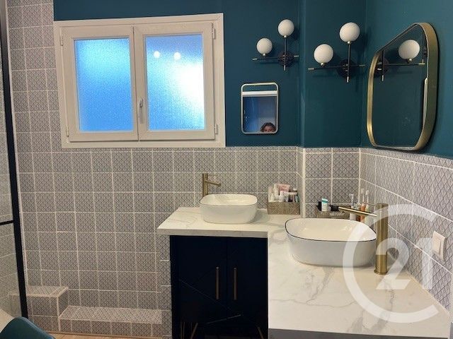 Appartement F5 &agrave; vendre - 5 pi&egrave;ces - 106,70 m2 - Hyeres - 83 - PROVENCE-ALPES-COTE-D-AZUR