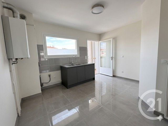 Appartement F3 &agrave; vendre - 3 pi&egrave;ces - 64,31 m2 - Le Pradet - 83 - PROVENCE-ALPES-COTE-D-AZUR