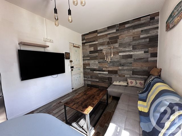 Appartement F2 &agrave; louer - 2 pi&egrave;ces - 28,49 m2 - Le Pradet - 83 - PROVENCE-ALPES-COTE-D-AZUR