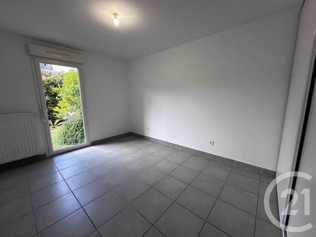 Appartement &agrave; vendre - 3 pi&egrave;ces - 57,83 m2 - Hyeres - 83 - PROVENCE-ALPES-COTE-D-AZUR