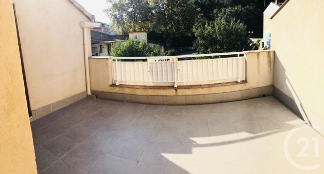Appartement Duplex t2 &agrave; louer - 2 pi&egrave;ces - 40,85 m2 - Le Pradet - 83 - PROVENCE-ALPES-COTE-D-AZUR
