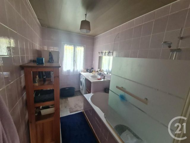 Appartement T2 &agrave; louer - 2 pi&egrave;ces - 50,34 m2 - La Valette Du Var - 83 - PROVENCE-ALPES-COTE-D-AZUR
