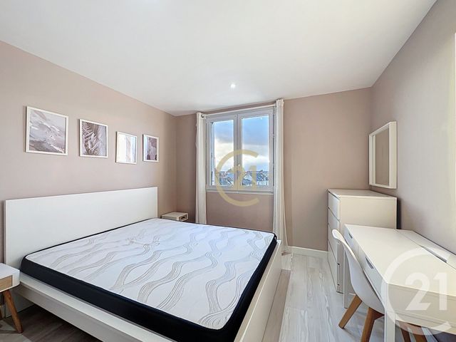 Appartement T5 &agrave; vendre - 5 pi&egrave;ces - 76,67 m2 - Angers - 49 - PAYS-DE-LOIRE