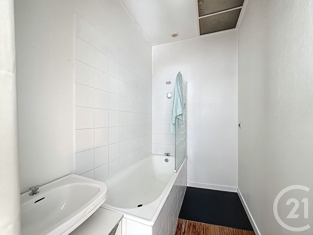 Appartement T3 &agrave; louer - 3 pi&egrave;ces - 66,86 m2 - Angers - 49 - PAYS-DE-LOIRE