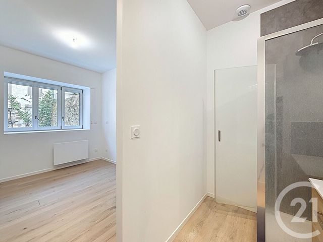 Appartement T3 &agrave; louer - 3 pi&egrave;ces - 65,05 m2 - Angers - 49 - PAYS-DE-LOIRE