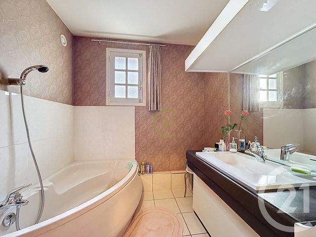 Appartement T3 &agrave; vendre - 3 pi&egrave;ces - 92 m2 - Angers - 49 - PAYS-DE-LOIRE