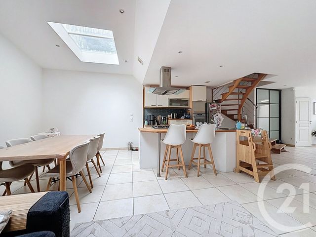 Appartement T5 &agrave; vendre - 5 pi&egrave;ces - 111 m2 - Angers - 49 - PAYS-DE-LOIRE