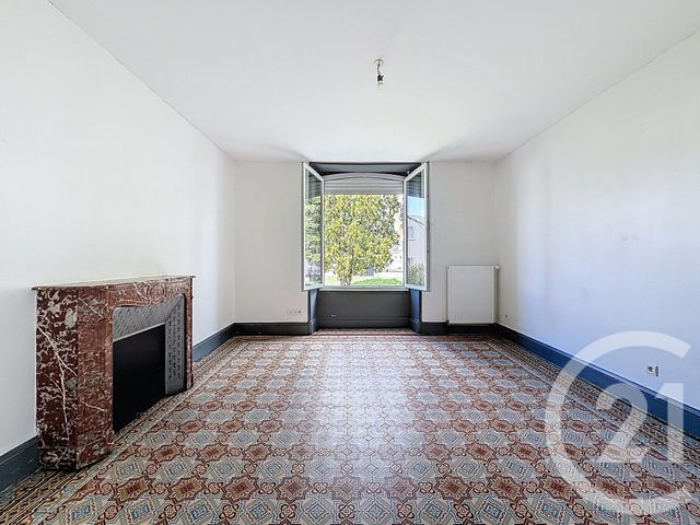 Maison &agrave; louer - 5 pi&egrave;ces - 116 m2 - La Menitre - 49 - PAYS-DE-LOIRE