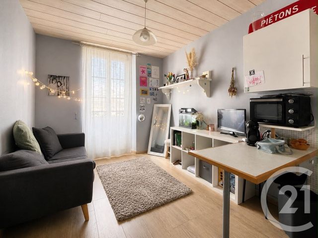 Appartement T2 &agrave; vendre - 2 pi&egrave;ces - 24 m2 - Angers - 49 - PAYS-DE-LOIRE