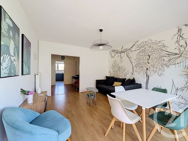 Appartement T5 &agrave; vendre - 5 pi&egrave;ces - 94 m2 - Angers - 49 - PAYS-DE-LOIRE
