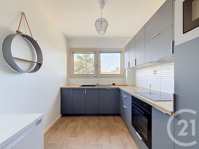 Appartement T5 &agrave; vendre - 5 pi&egrave;ces - 94 m2 - Angers - 49 - PAYS-DE-LOIRE