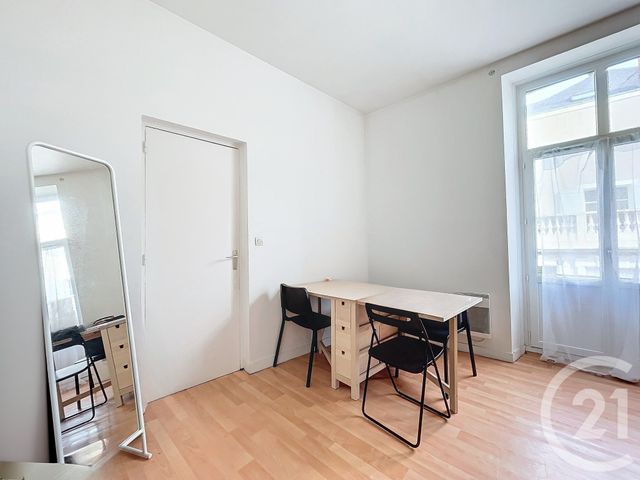 Appartement T1 &agrave; louer - 1 pi&egrave;ce - 21,71 m2 - Angers - 49 - PAYS-DE-LOIRE