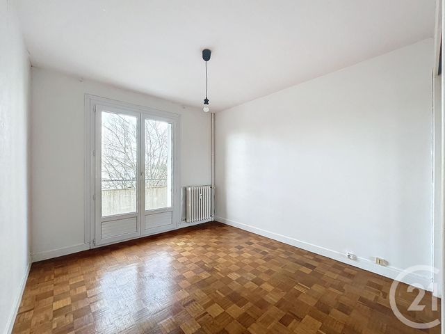 Appartement T4 &agrave; louer - 4 pi&egrave;ces - 66,28 m2 - Angers - 49 - PAYS-DE-LOIRE