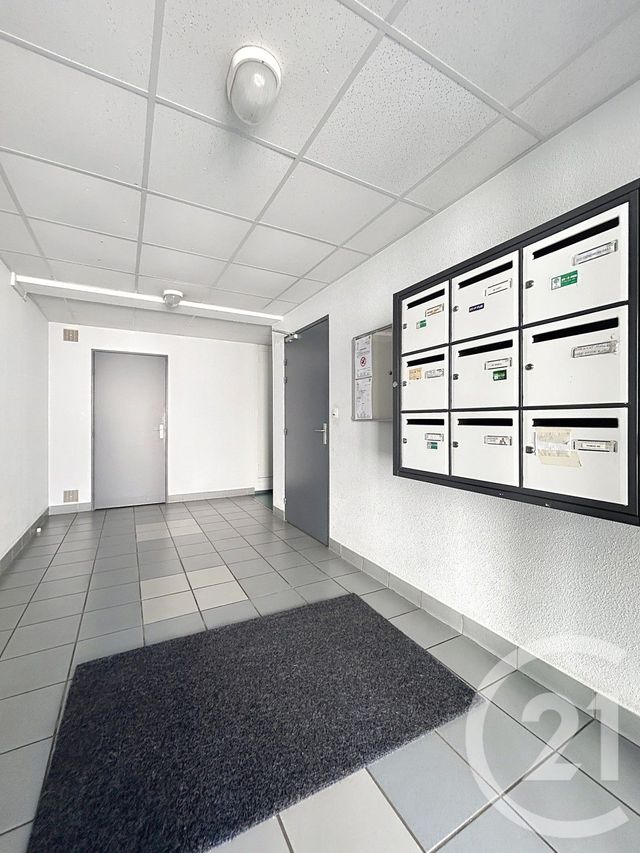 Appartement T3 &agrave; louer - 3 pi&egrave;ces - 74,33 m2 - Angers - 49 - PAYS-DE-LOIRE