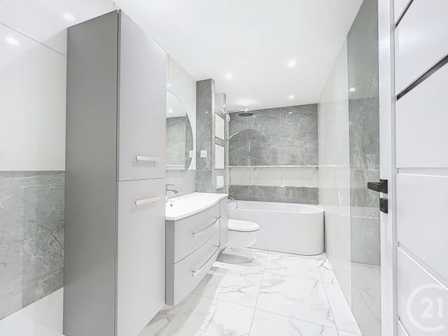 Appartement F5 à vendre - 5 pièces - 121 m2 - Cagnes Sur Mer - 06 - PROVENCE-ALPES-COTE-D-AZUR