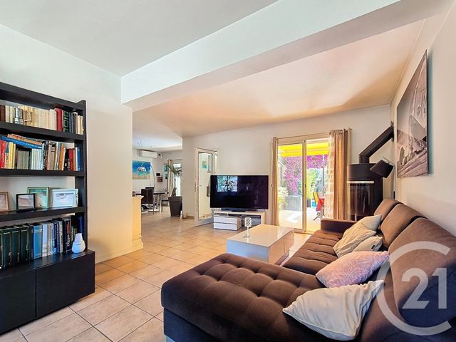 Maison à vendre - 5 pièces - 164,96 m2 - Villeneuve Loubet - 06 - PROVENCE-ALPES-COTE-D-AZUR