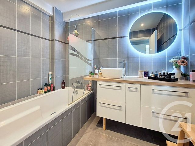 Appartement F3 à vendre - 3 pièces - 67 m2 - Cagnes Sur Mer - 06 - PROVENCE-ALPES-COTE-D-AZUR