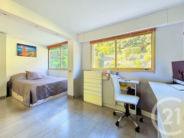 Appartement F4 à vendre - 4 pièces - 117,16 m2 - Cagnes Sur Mer - 06 - PROVENCE-ALPES-COTE-D-AZUR