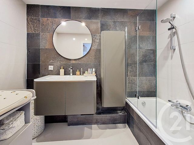 Appartement F3 à vendre - 3 pièces - 70,10 m2 - St Laurent Du Var - 06 - PROVENCE-ALPES-COTE-D-AZUR