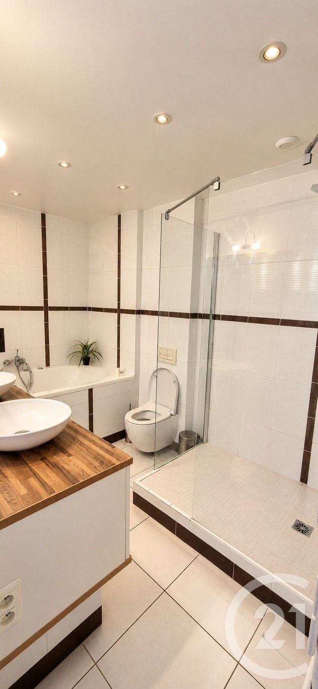 Appartement F3 &agrave; vendre - 3 pi&egrave;ces - 60,73 m2 - Cagnes Sur Mer - 06 - PROVENCE-ALPES-COTE-D-AZUR