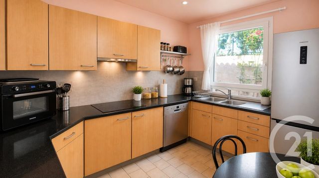 Maison &agrave; vendre - 6 pi&egrave;ces - 98,96 m2 - Villeneuve Loubet - 06 - PROVENCE-ALPES-COTE-D-AZUR