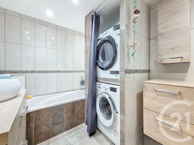 Appartement F3 à vendre - 3 pièces - 58 m2 - La Colle Sur Loup - 06 - PROVENCE-ALPES-COTE-D-AZUR