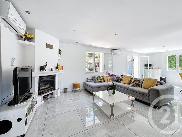 Maison à vendre - 8 pièces - 225,55 m2 - Vallauris - 06 - PROVENCE-ALPES-COTE-D-AZUR