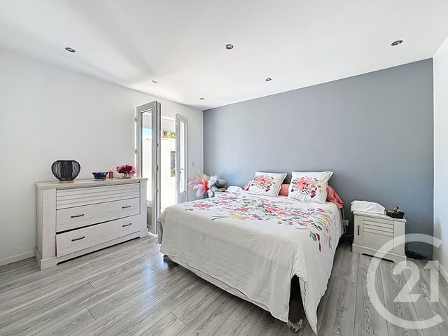 Maison à vendre - 8 pièces - 225,55 m2 - Vallauris - 06 - PROVENCE-ALPES-COTE-D-AZUR